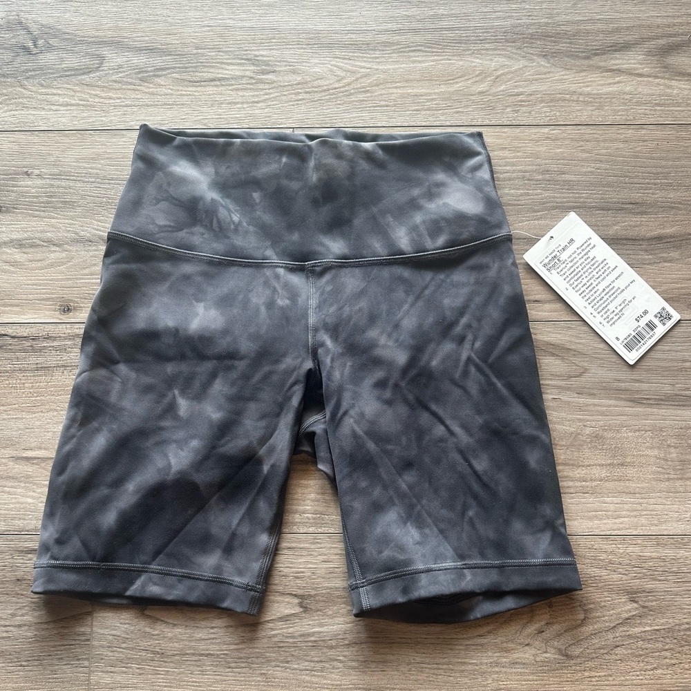 Lululemon Wunder Train HR Short 8”
